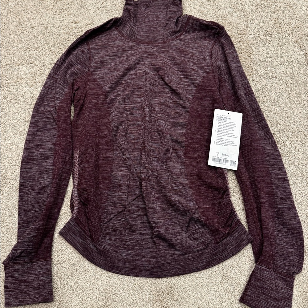 NWT Lululemon Woolly Wonder Turtleneck Size 8 Dark Adobe /White  DKAB/WHT